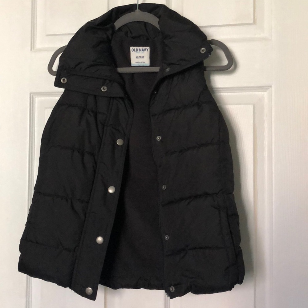 Fleece lined puffer vest with zipper and buttons